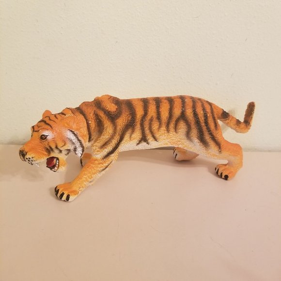 Lot of 9 Plastic Vintage Heavy Duty Animals Wolf Elephant Giraffe Anteater Tiger - Picture 12 of 15